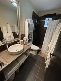 Absolutely well appointed Luxury home in Antigua - Image 2