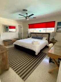 Luxury Waterfront Vacation Home! Heated Pool and Hot tub /Jacuzzi,5min to Beach - Image 4