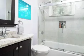 Unique & Modern 6-Bedroom 2 Family Home - Image 2