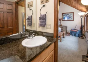 East Vail 3 Bedroom Townhome w/Great Views by Gorecreek Rentals - Image 3