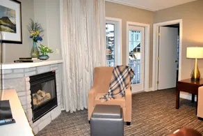 Relax or Explore! Northern Escape Cottage Condo - Country Club! - Image 3