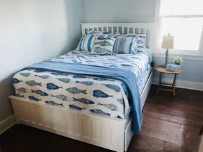 Beachfront + Cedar Point + Fishing + Firepit + Park & Pier = Lake House Vibe! - Image 4