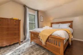 Experience Twin Cites, Spacious, Entire House - Image 3
