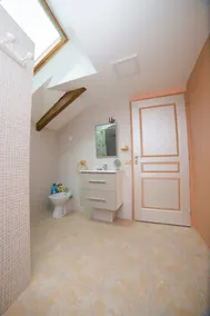 Cottage 'Gîte Des Huttes' with Private Terrace, Private Garden and Wi-Fi - Image 2