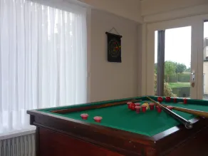 Family Home with Garden - Image 2