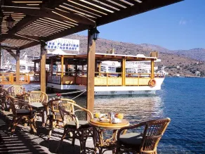Aristea  is homely and quiet Hotel at the centre of Elounda village. - Image 4