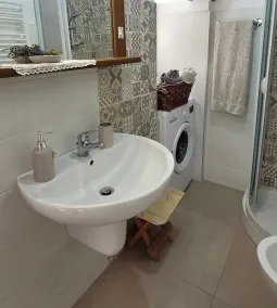 Nel cuore della Basilicata ampia casa ecofriendly con parcheggio vista Tricarico - Image 5