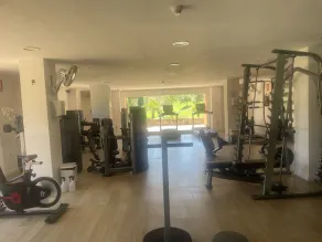 Ny lägenhet med pool, gym och fantastisk havsutsikt nära Marbella Elviria - Image 2