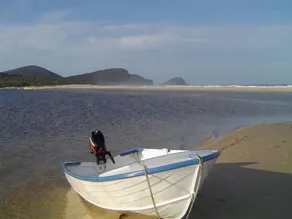 Jemmas ontheLake ~ 5hp MotorBoat ~ Kayaks ~ SPA ~ Canoa ~ Piscina e ping-pong ~ OutdoorPetstay - Image 3