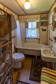 Oceanview Cabin Retreat in Southport - Image 5