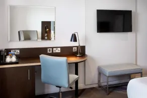 Premier Inn London Gatwick Airport - Image 2