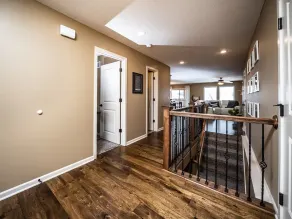 Luxury Home with Entertainment Room & Pool Table - Image 2