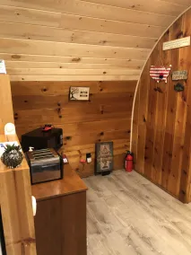 1-bedroom cabin near Huron-Manistee National Forest - Image 4