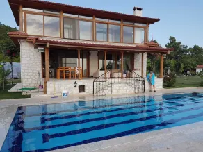Hilltop private Villa with garden, pool & seaview - Image 5