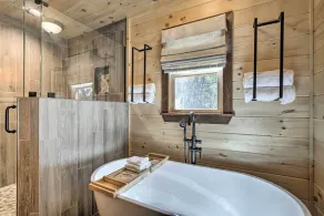 Catch-a-Dream Retreat-Luxury Blue Ridge Cabin-Pet Friendly - Image 3