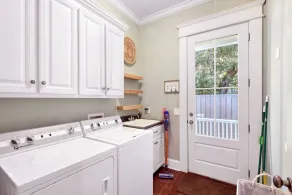 Beautiful 3 bed - 3 bath home located in Village Oaks - Image 3