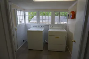 Renovated 1928 bungalow in historic Milledgeville Georgia - Image 2