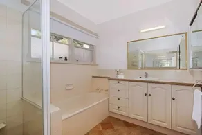 The Lake House Yarrawonga - Image 4