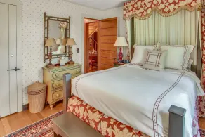 1935 Called. It Wants You to Stay a While | Laurelwood - Image 5
