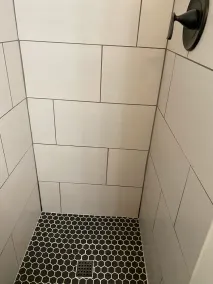 Gemütliche, aktualisierte 2 Schlafzimmer / 2 Badezimmer Wohnung - Image 5