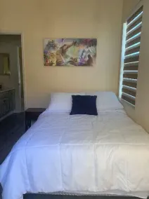DM for summer special info. private heated pool. heating included - Image 4