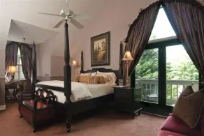 Private Mountain Estate - Image 2