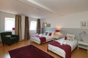 decker duplex city center 145m2 ac 3br 3bth - Image 4