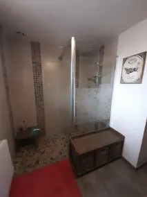 Appartement T2 Dans Maison Calme Avec Piscine - Image 2