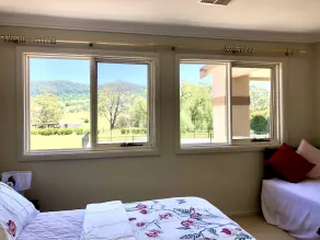 In the Hunter Valley and need a place to stay for a big group? Look no further - Image 5