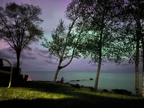 Phenomenal views at this lakeside Cabin! - Image 2