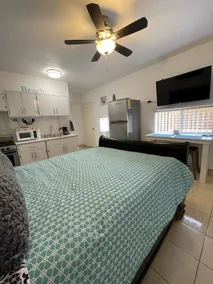 Quality Lodging by the Sea. Studio apartment w/garage100 yards from the beach. - Image 5