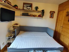 Charmant studio 19m², idéal 3 pers, avec terrasse et parking, proche commerces et navette ski - Image 4