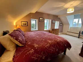 Smukt 12/14 Bed Cottage med udsigt over Galway Bay og Burren National Park - Image 5