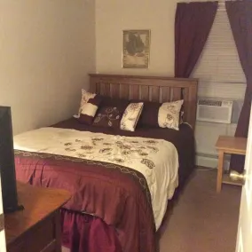 4 bedroom/2 bath - Image 4