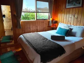 Blue Wren Cottage on the Great Ocean Road. - Image 3