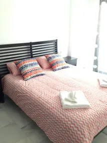 Apartment on the Corniche Swimming pool in modern residence - Image 5