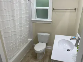 Recently remodeled Waterfront Home W/ Separate Guest House On Perdido Bay - Image 3