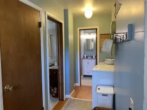 Charming Grandma Chic home in the Wood River Valley steps from the bike path - Image 3