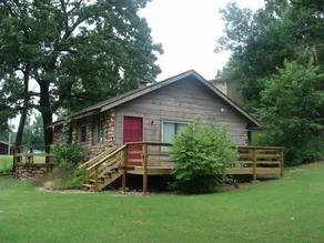 Close to river for fishing, canoes, kayaks,  tubing, swimming, antiques in town - Image 4