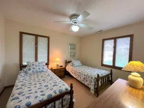 Second Row Classic w/ Screened Porch; Across the Street From Beach Access; WiFi & Cable TV's - Image 5