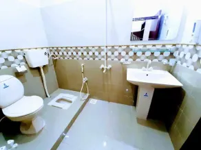 Galaxy Inn Guest House - Image 4
