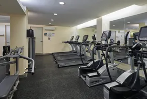 Hip Midtown East 1BR w/ DM & Elevator, near Bloomingdales, by Blueground - Image 3