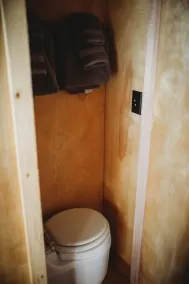 This house is a 1 bedroom(s), 1 bathrooms, located in Fairbanks, AK. - Image 3