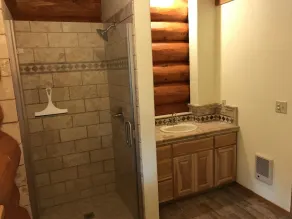 6 BDRM Log Cabin on Big Fall Creek - Image 2