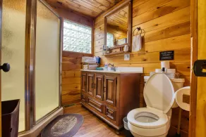 Whistling Timbers Cabin - Image 3