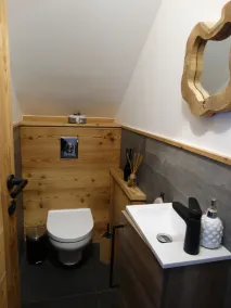 First floor in a spacious chalet in Serre Chevalier - Image 3