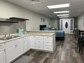 Petit appartement d'efficacité dans la communauté de lac calme - Image 4