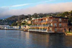 The Inn Above Tide - Image 2