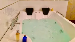 Nyt familiechateau renoveret 100% privat + parkering + opvarmet svømmehal - JA babyer - Image 3