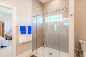 HGTV Designer 5 BD Indy Home by Fountain Square - Image 5